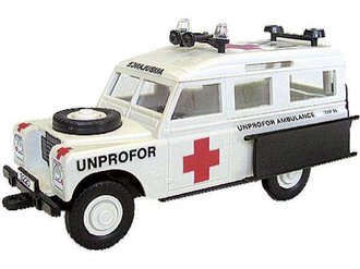 SEVA Monti System 35 Auto sanitka Land Rover UN AMBULANCE MS35 0101-35