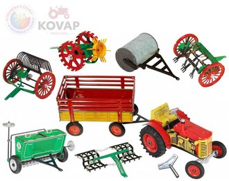 KOVAP Velk zemdlsk agroset 2 traktor Zetor k nataen na klek s doplky kov